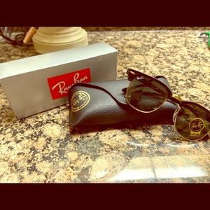 Ray Ban Clubmaster Shades